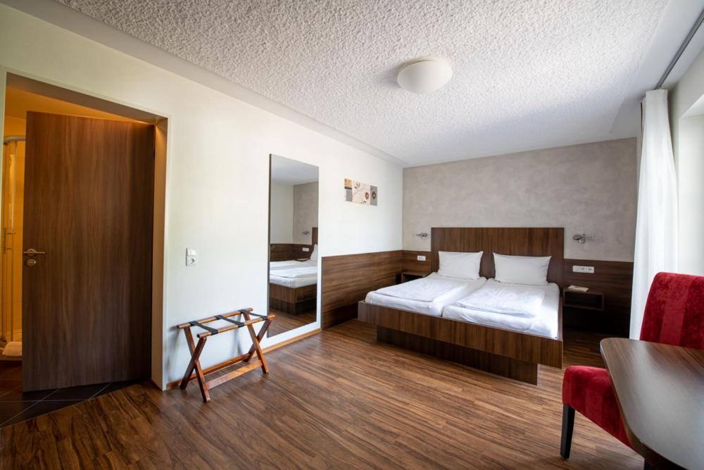 Garni Hotel Henn Simmerath Zewnętrze zdjęcie